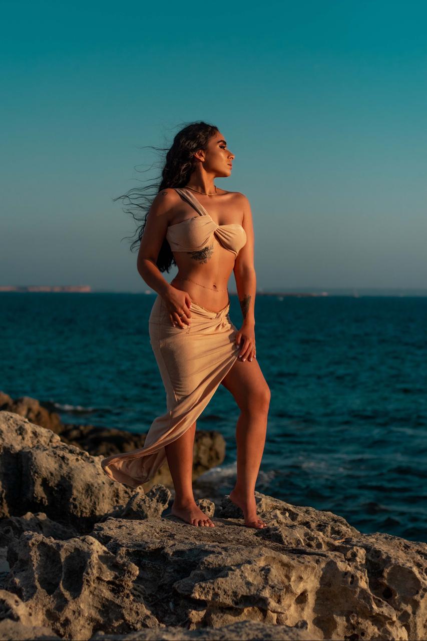 Escort - MIA - Ibiza Tops